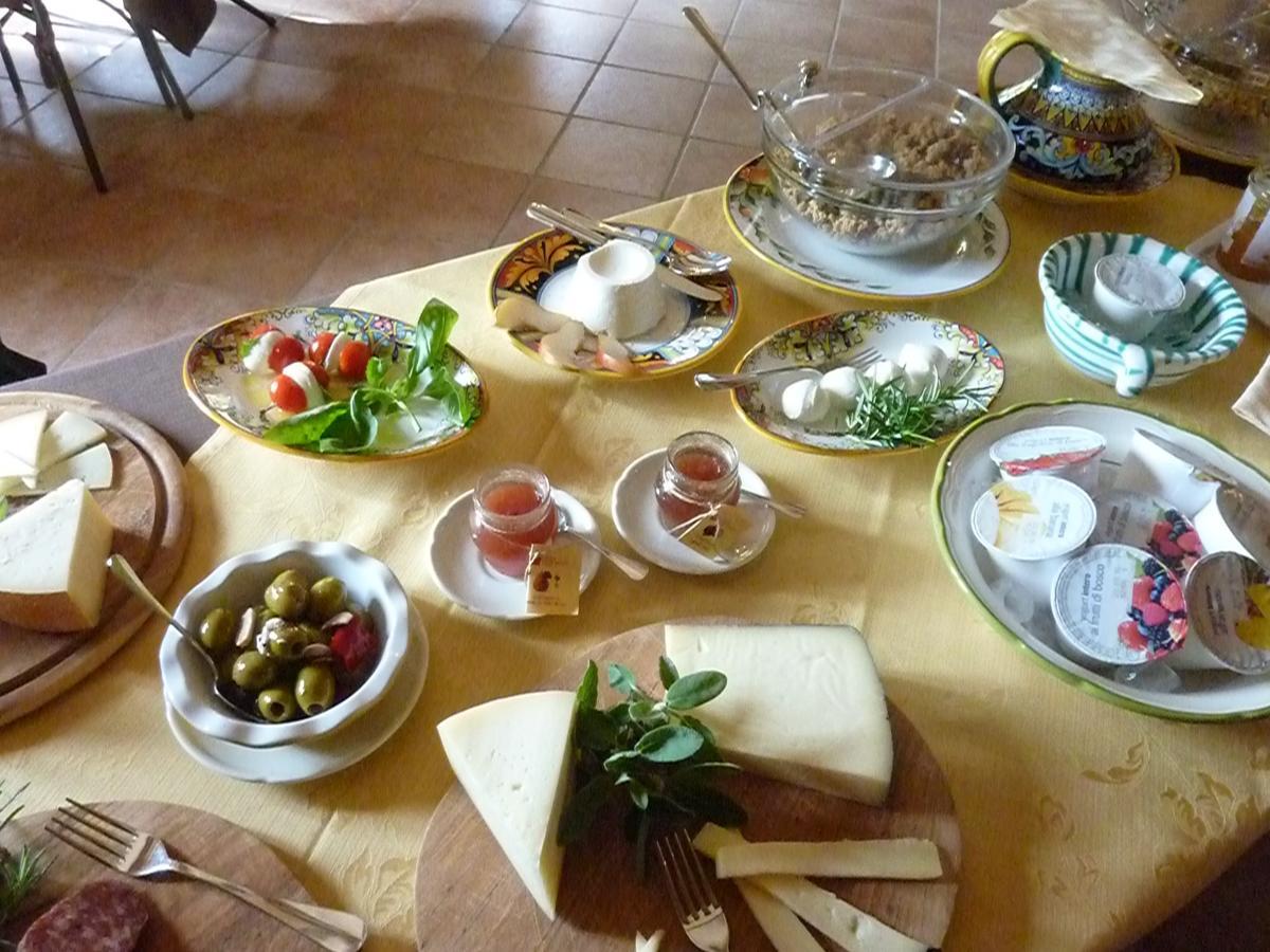 Genius Loci Country Inn Bevagna Exterior foto